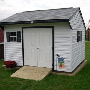 10x12 Quaker With Vinyl Siding