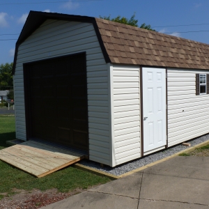 14x20 Hi-Side Garage With Vinyl Siding